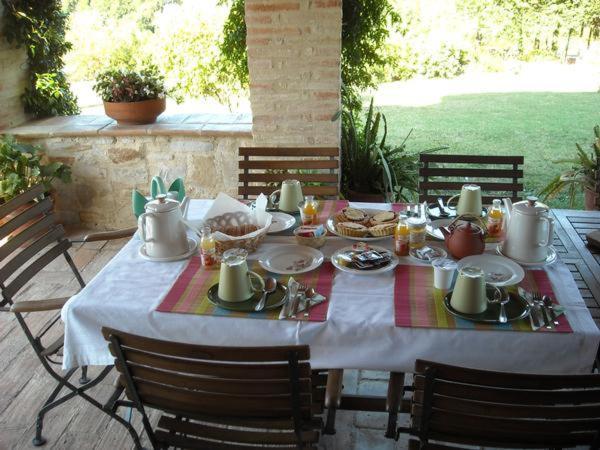 Cascinale La Mimosa Bed & Breakfast Cupramontana Dış mekan fotoğraf